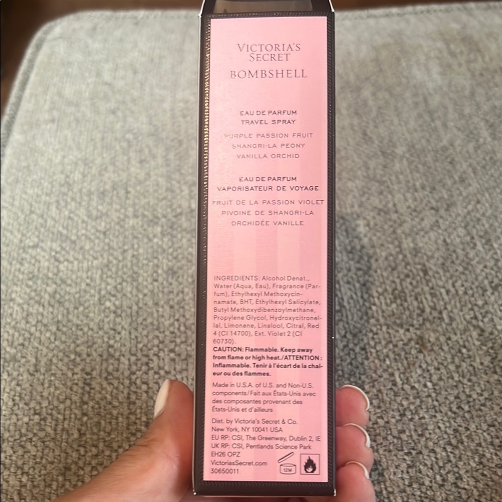 Victoria's Secret Bombshell Travel Spray - Picture 3 of 3